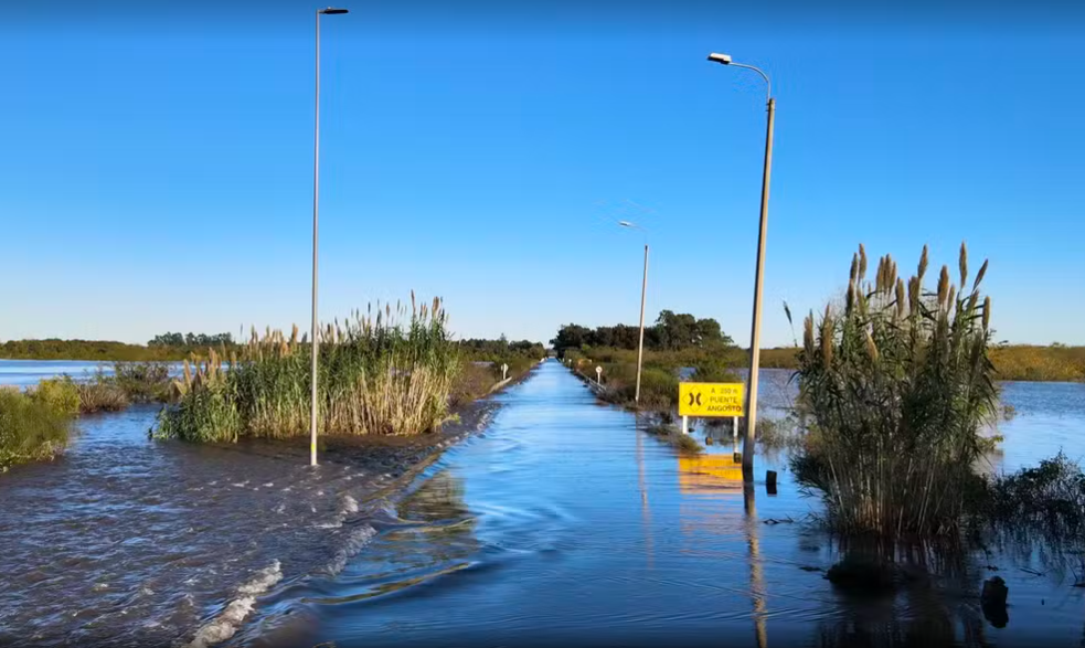 Inundações fazem mais de 2 mil pessoas deixarem as casas no Uruguai